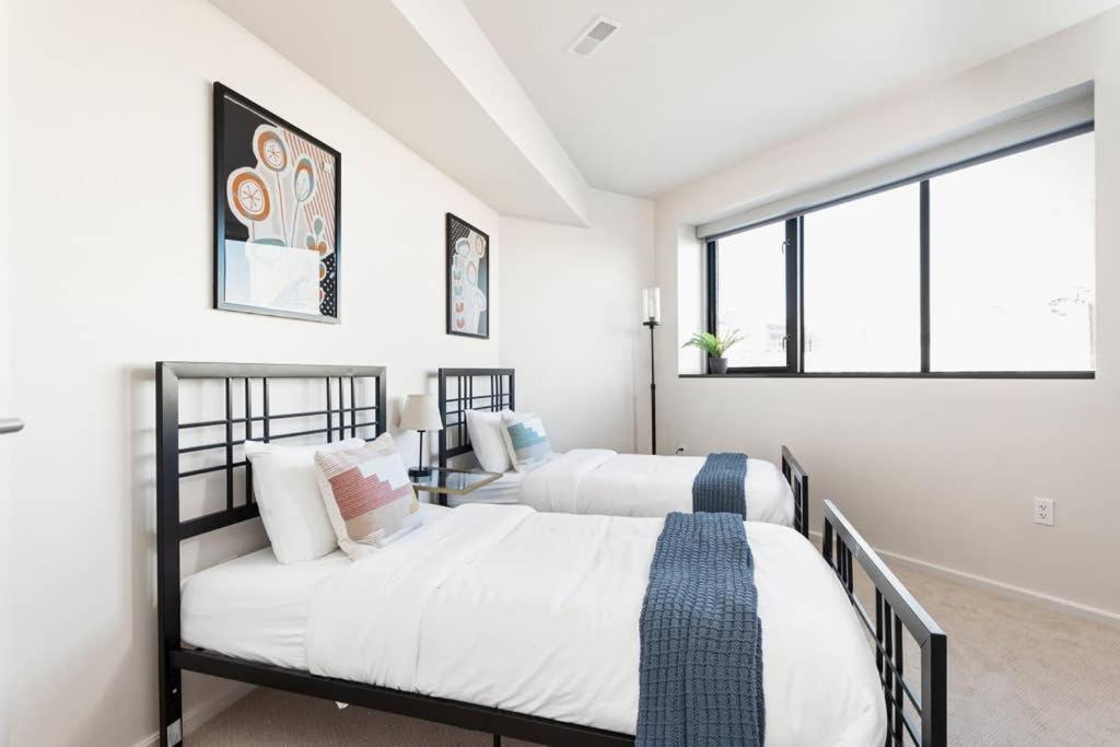 Two Modern Penthouses On Mass By Cozysuites Indianapolis Luaran gambar