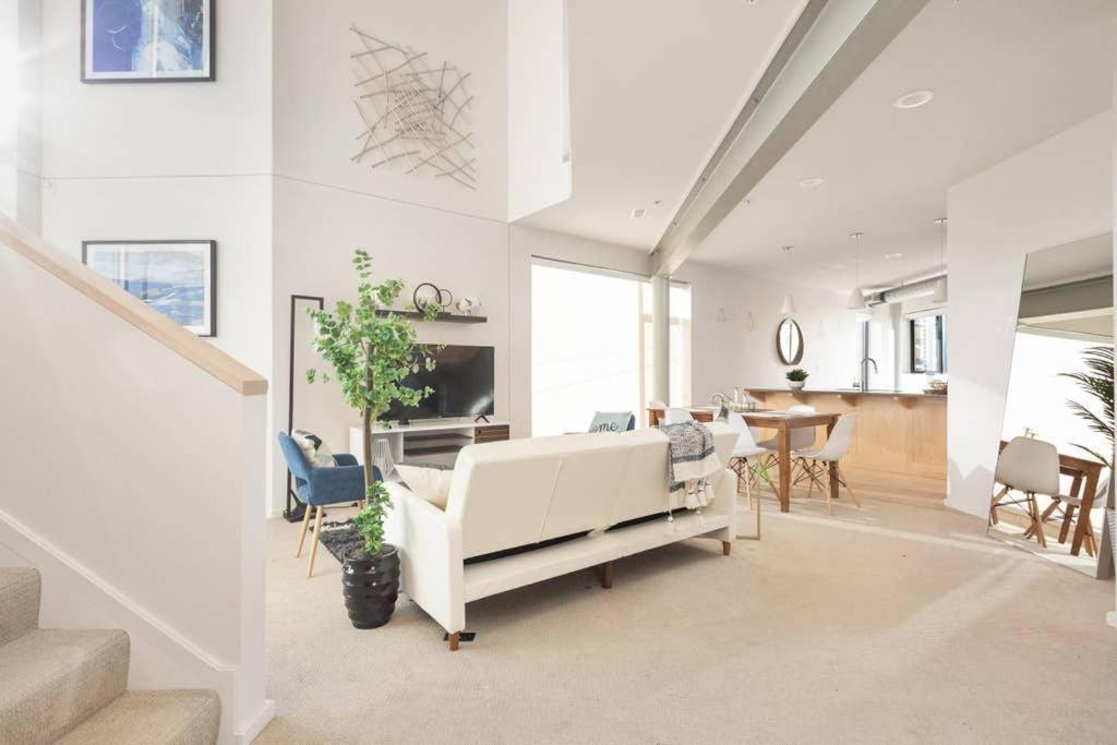 Two Modern Penthouses On Mass By Cozysuites Indianapolis Luaran gambar