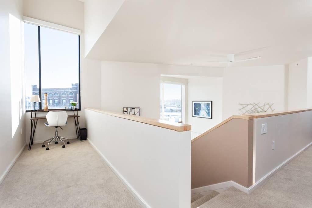 Two Modern Penthouses On Mass By Cozysuites Indianapolis Luaran gambar