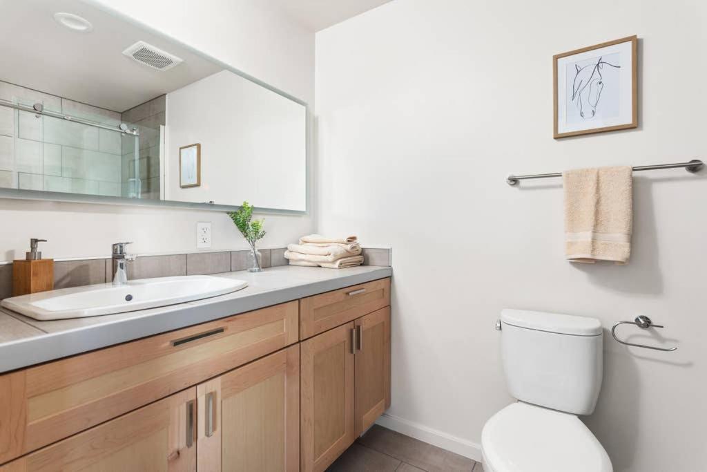 Two Modern Penthouses On Mass By Cozysuites Indianapolis Luaran gambar